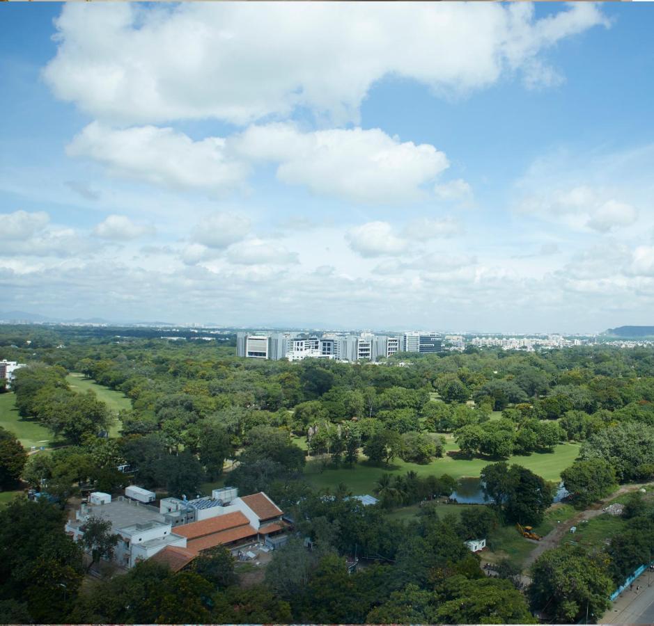 The Ritz-Carlton, Pune Zewnętrze zdjęcie