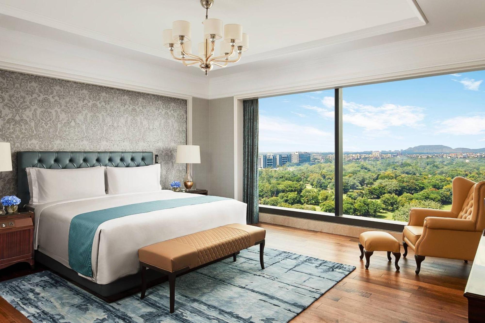 The Ritz-Carlton, Pune Zewnętrze zdjęcie
