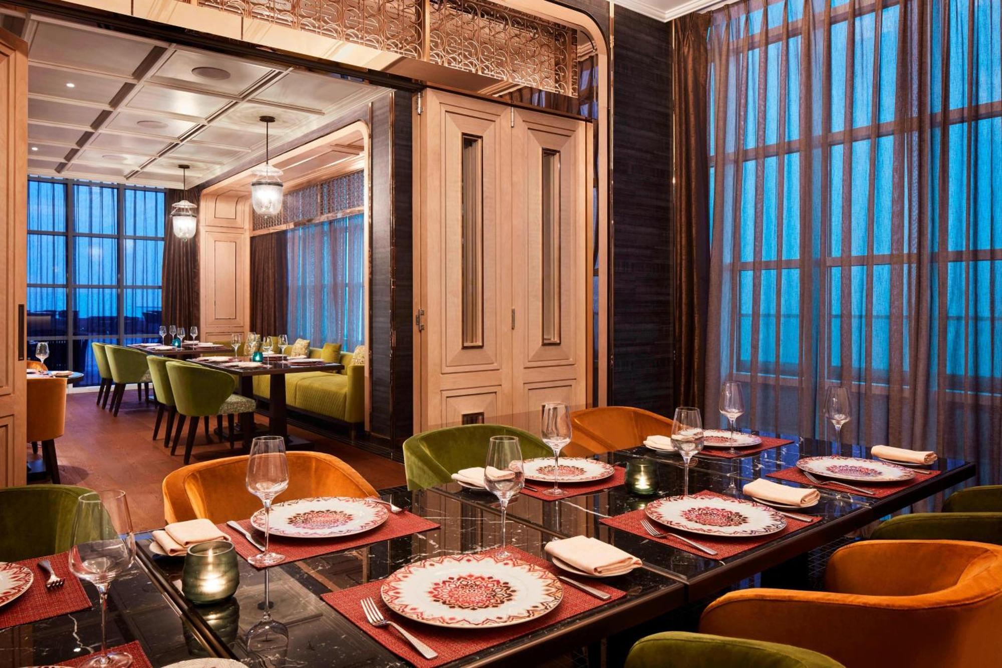 The Ritz-Carlton, Pune Zewnętrze zdjęcie