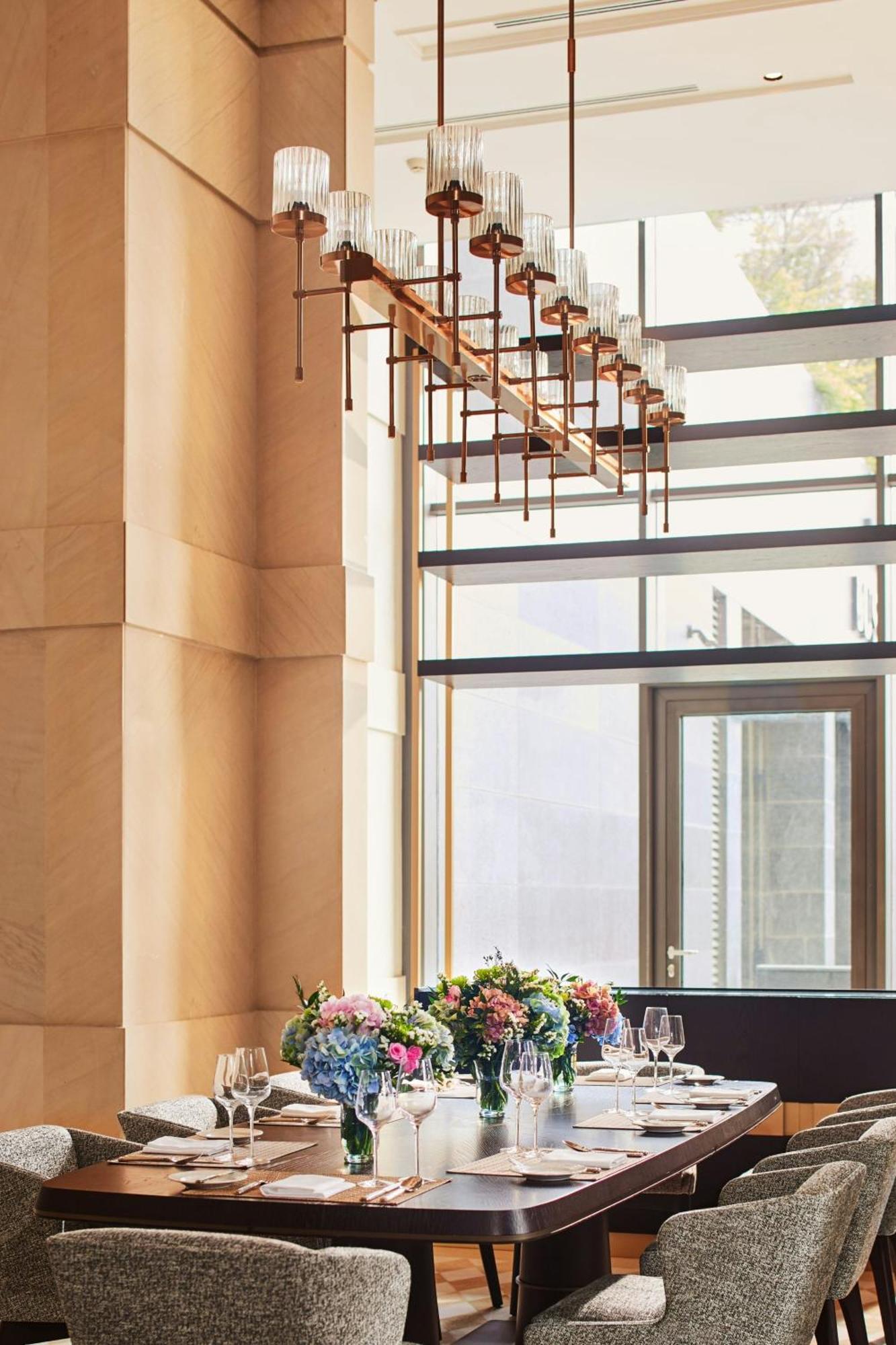 The Ritz-Carlton, Pune Zewnętrze zdjęcie